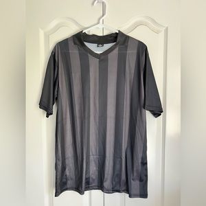 Allentown Men’s XL Striped Soccer design. Black and Grey . NWT